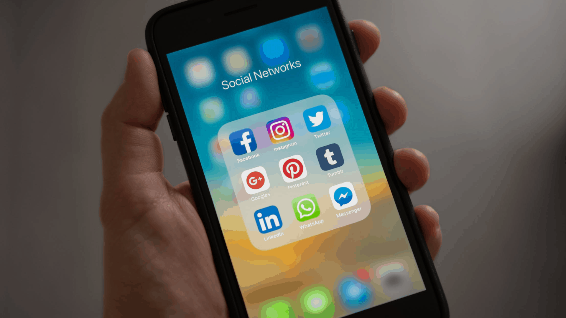 Read more about the article Hacking High-octane Leads Through Effective B2B Marketing Channels