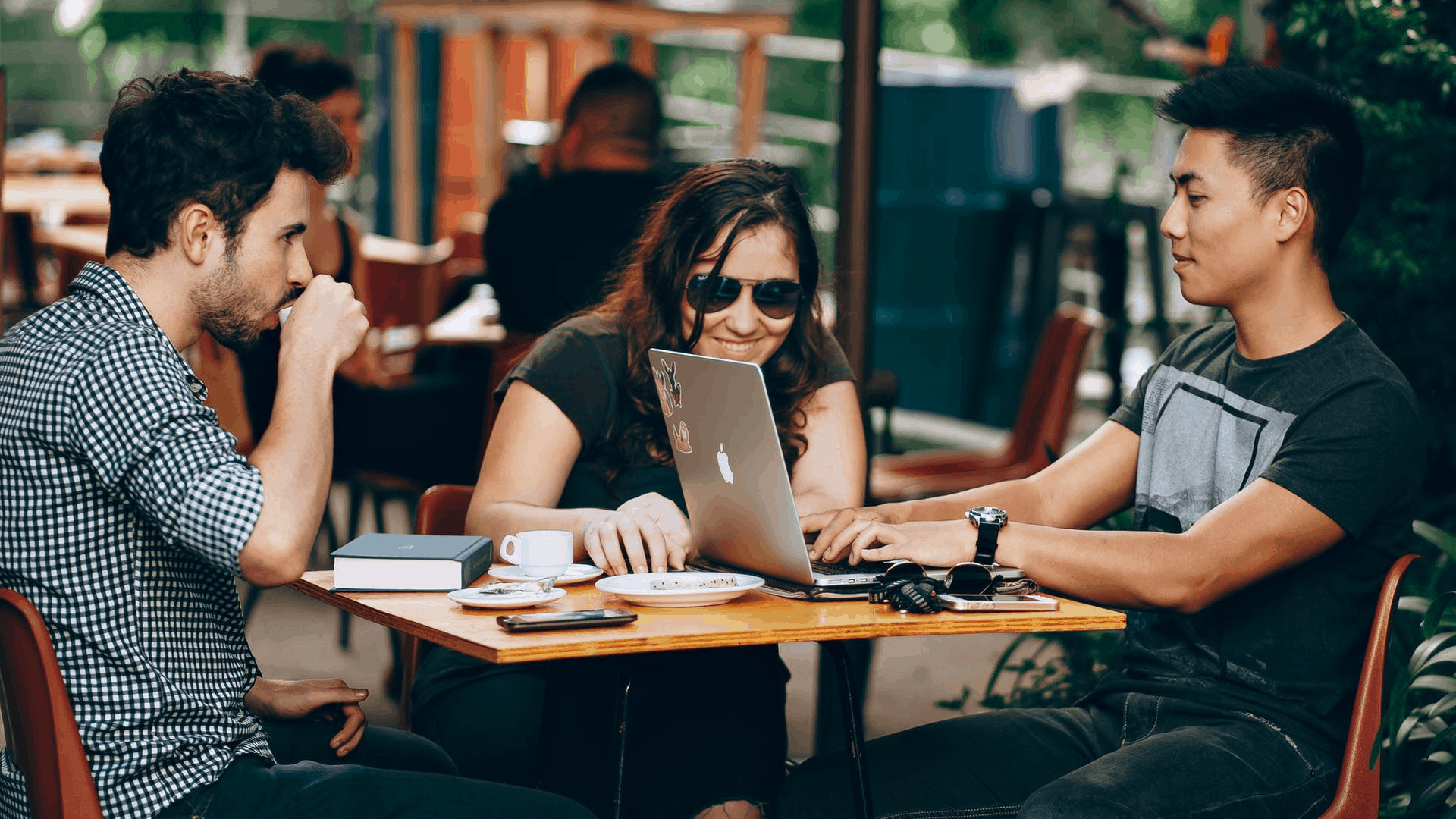 Read more about the article How to Increase Brand Authenticity for Millennial B2B and B2C Marketing