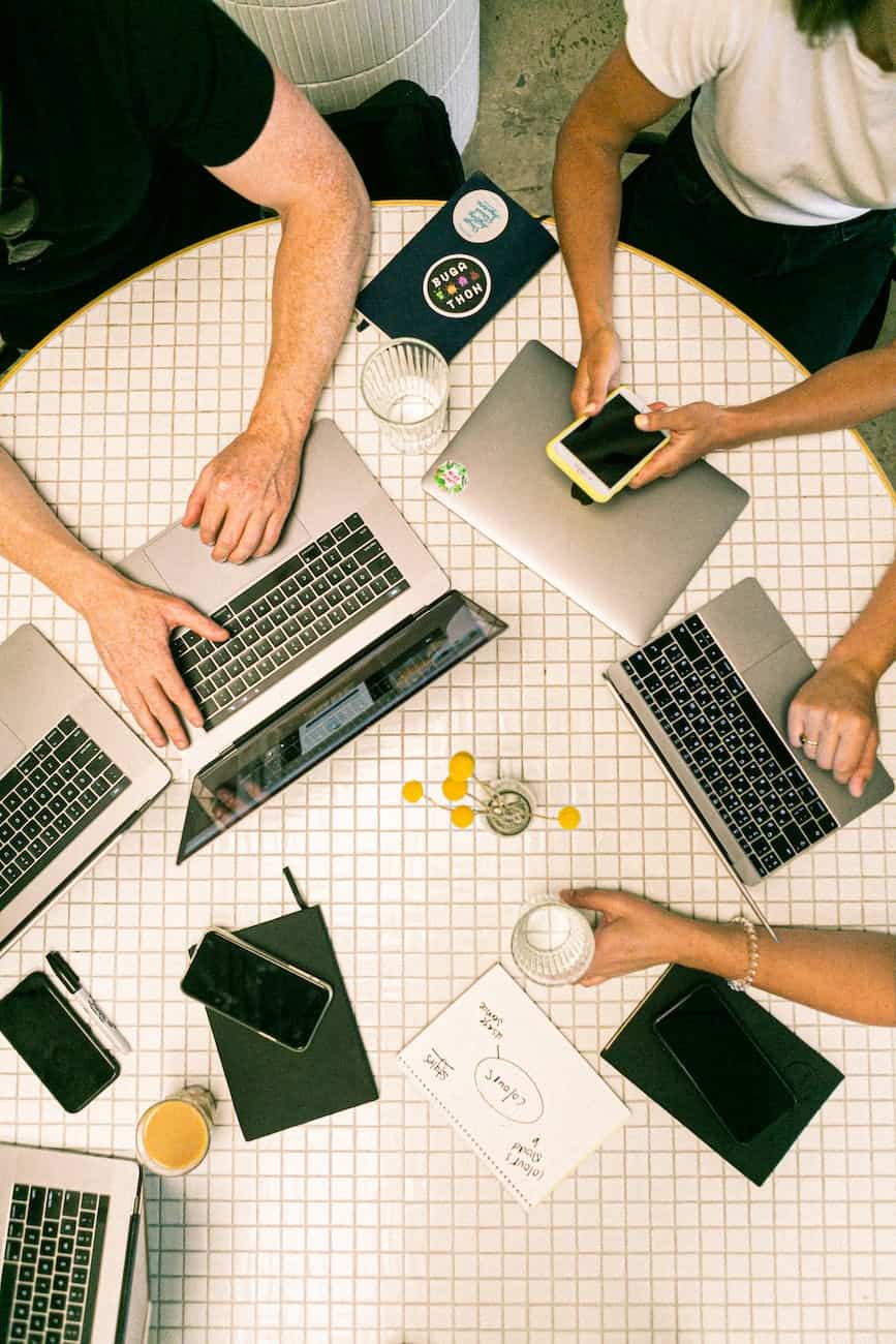 Read more about the article B2B Marketing Secrets Revealed: Your Guide to the Ultimate Course