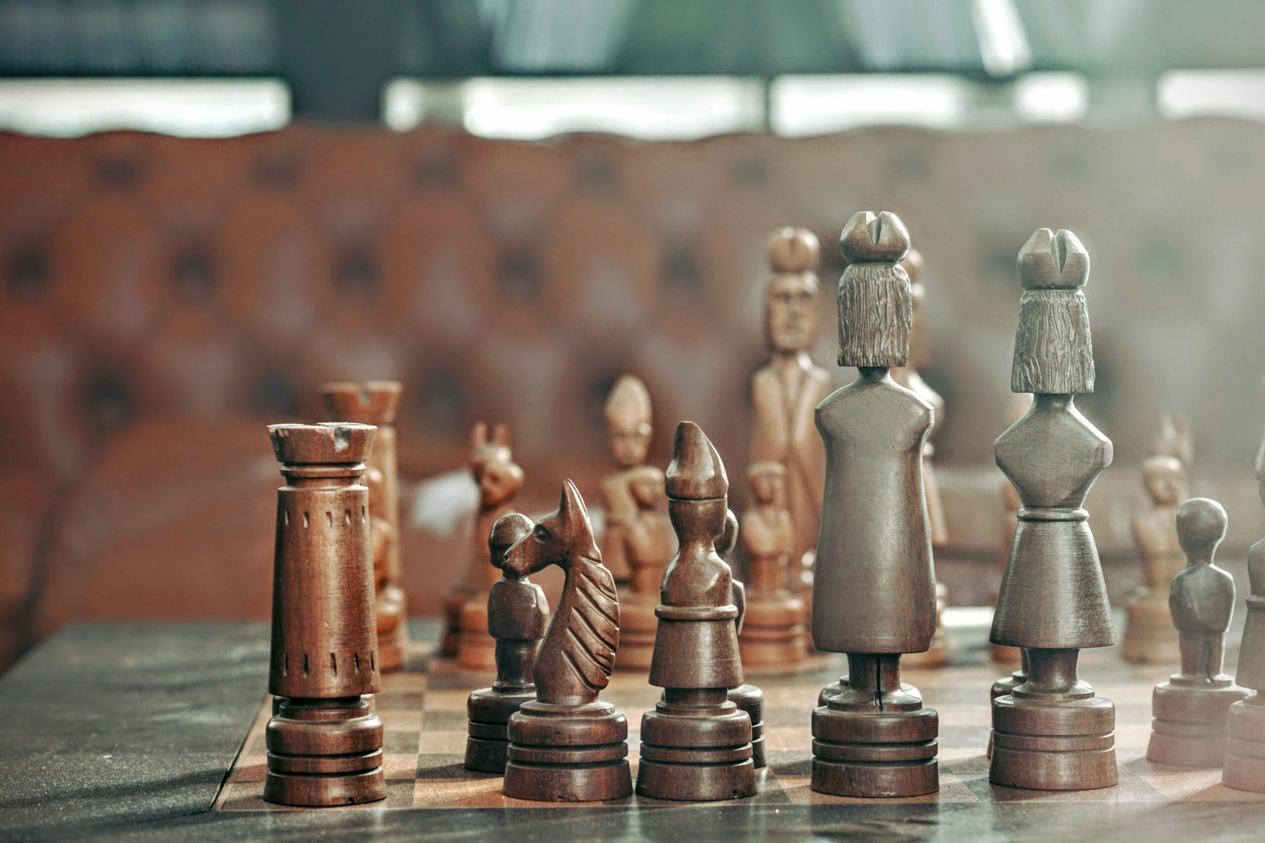 Read more about the article Choosing the Right Path: A Guide to Marketing Strategy Types