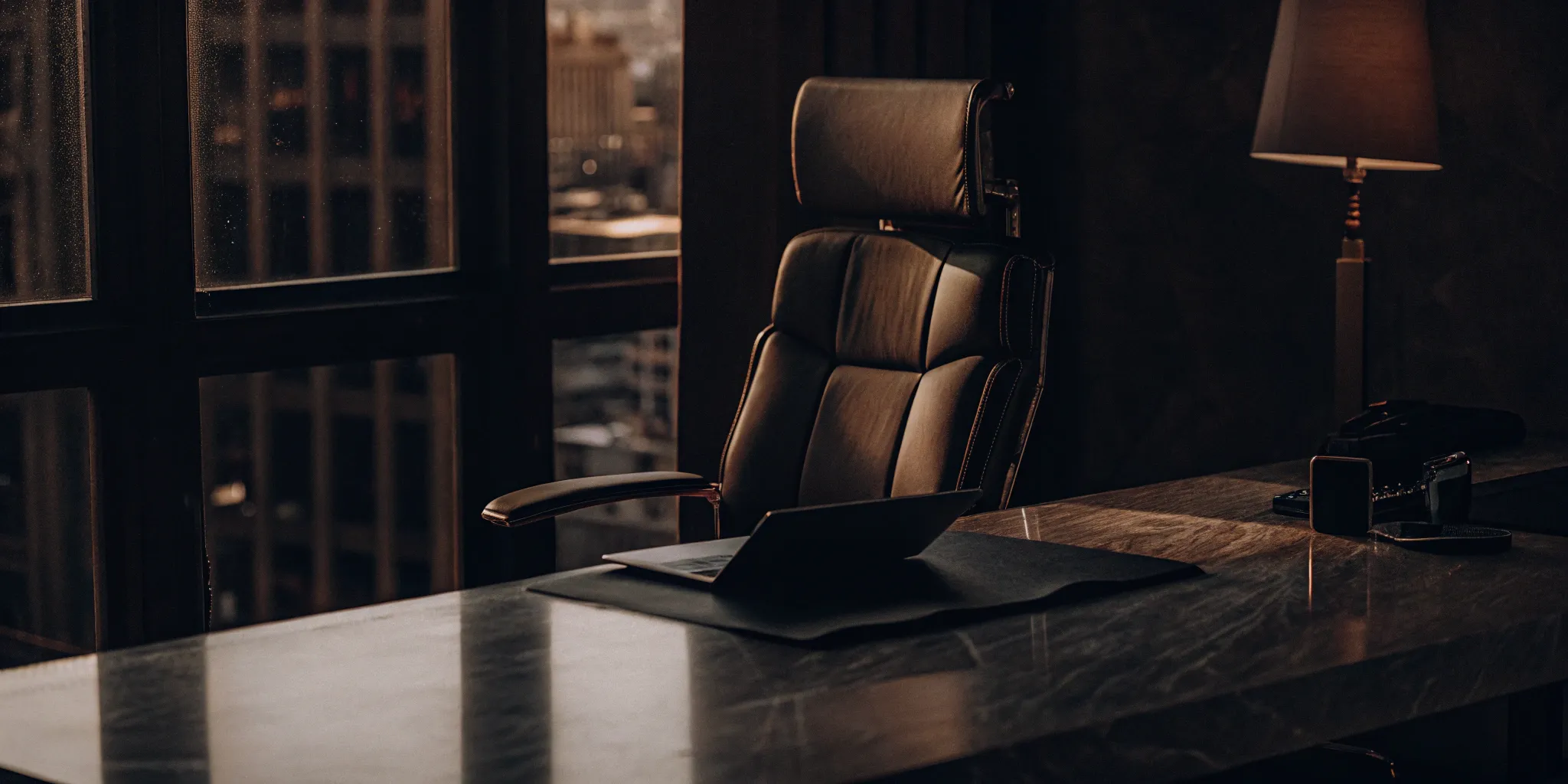 Read more about the article Chief Marketing Officer (CMO): Meaning & Responsibilities